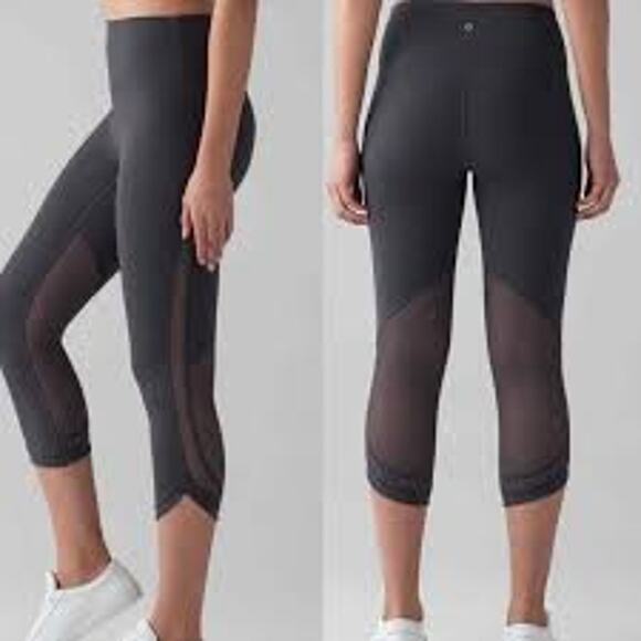 Lululemon Revitalize Crop (21") Blue Tied Gray 4 Running Swiss Dot - Picture 1 of 6